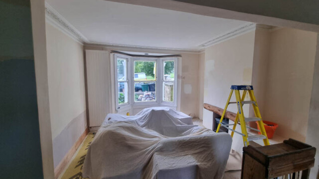 Wall Repairs and Decorating Brighton 1