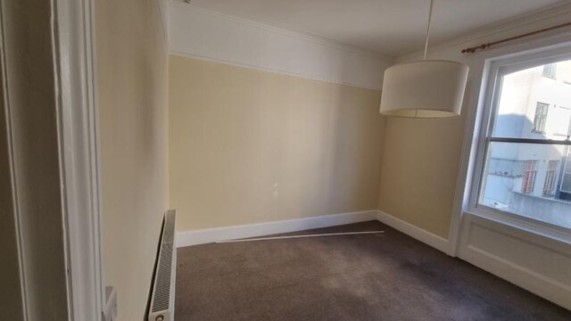 Brighton bedroom decorating
